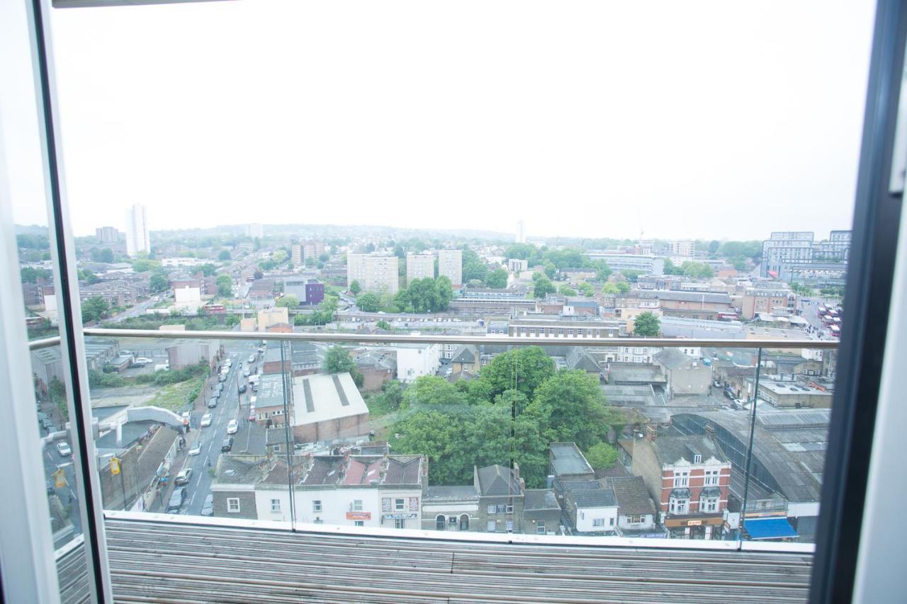 High View Two Bedroom Apartment In Woolwich London Exterior photo